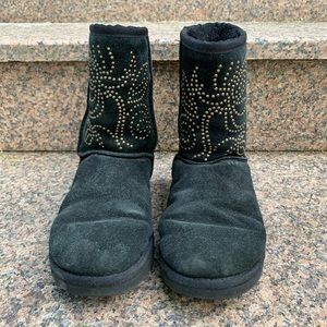 UGG AUSTRALIA Adelaide UGGpure stud black boots